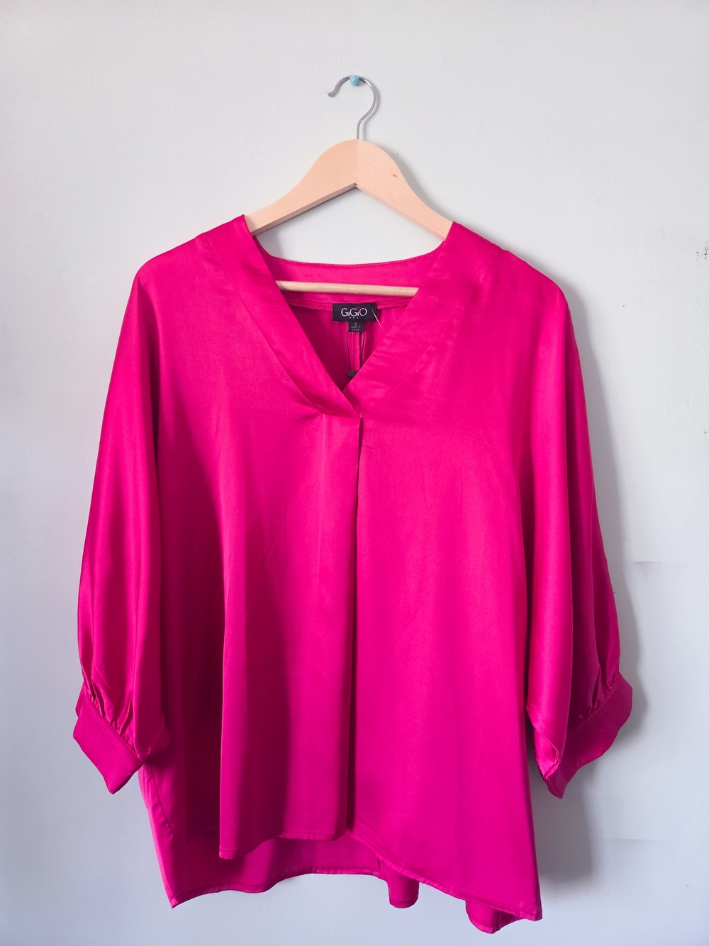 Gigio Bright Fuchsia V-Neck Relaxed Sleeve Blouse